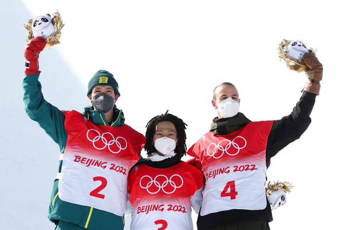 Призеры хафпайпа - Скотти Джеймс, Аюму Хирано и Ян Шеррер