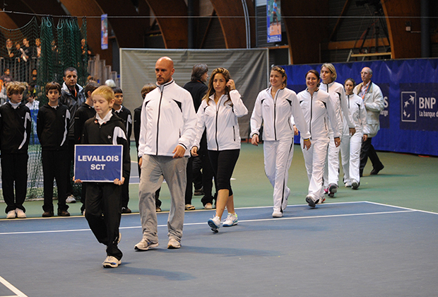 Чемпионат Франции, 2010 год. Эндрю Геддис (второй слева)
