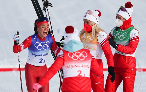 Олимпиада-2022: Сборная ОКР выиграла в лыжной эстафете, Германия завоевала серебро