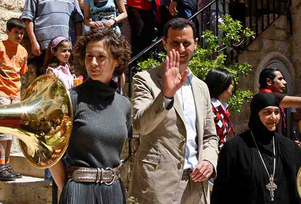 Асма аль-Асад вместе с супругом в сирийском городе Маалула. Апрель 2008 года