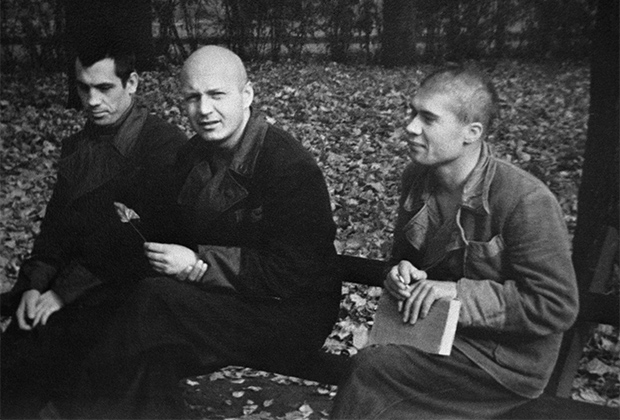 Члены экипажа К-19 проходят лечение после аварии на реакторе