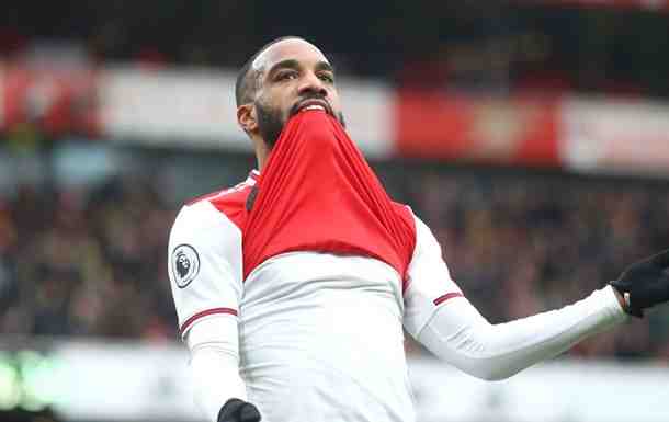 Четыре игрока Арсенала получили выговор за нарушение карантина