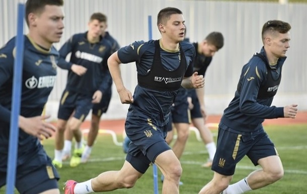 Украина сыграет против Северной Ирландии в синей форме