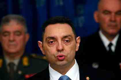 Александр Вулин