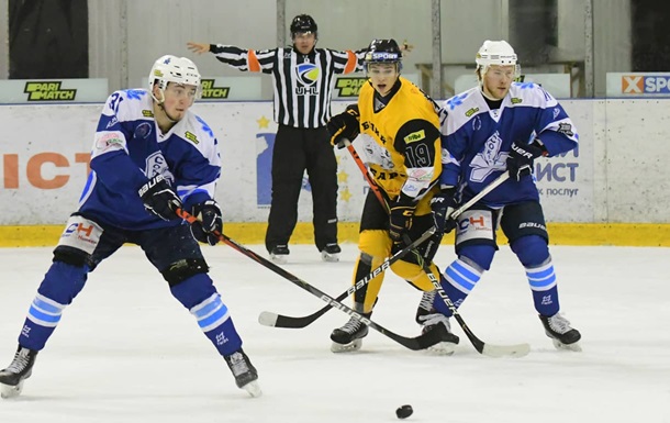 УХЛ: Сокол одержал уверенную победу над Белым Барсом