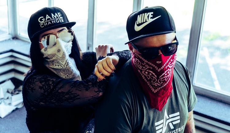 В аэропорту Дубая задержали двух человек с поддельными шенгенскими визами