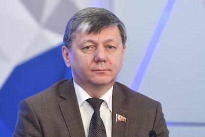 Дмитрий Новиков