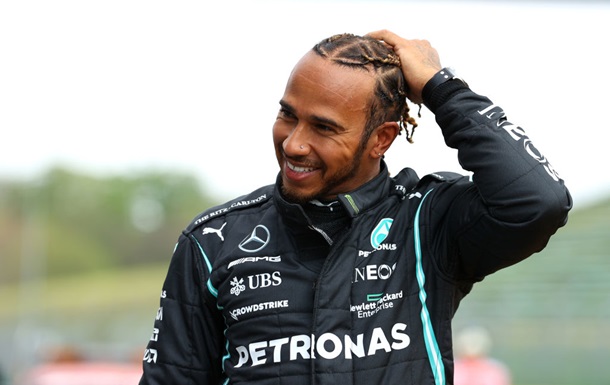 Хэмилтон выиграл поул в Имоле, Ферстаппен проиграл напарнику