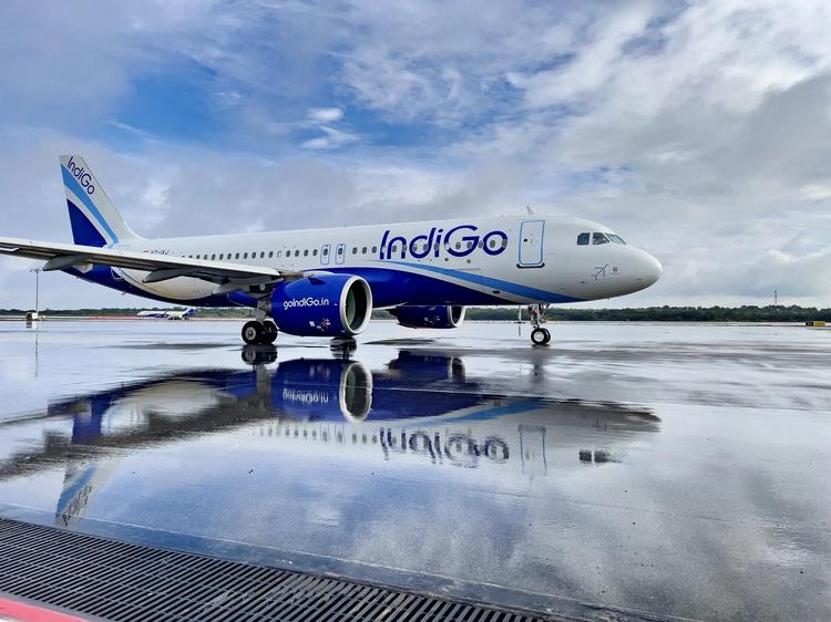 IndiGo разместила рекордный заказ на A320 в первый день Парижского авиасалона