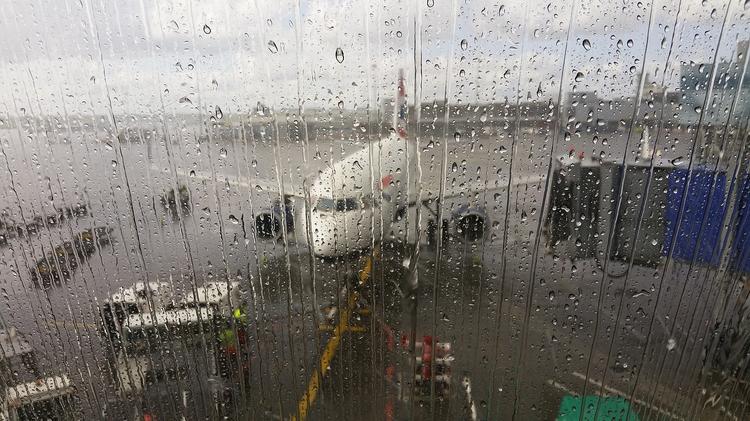 Airbus A321 отказался от взлета из-за помехи, которую создал другой самолет