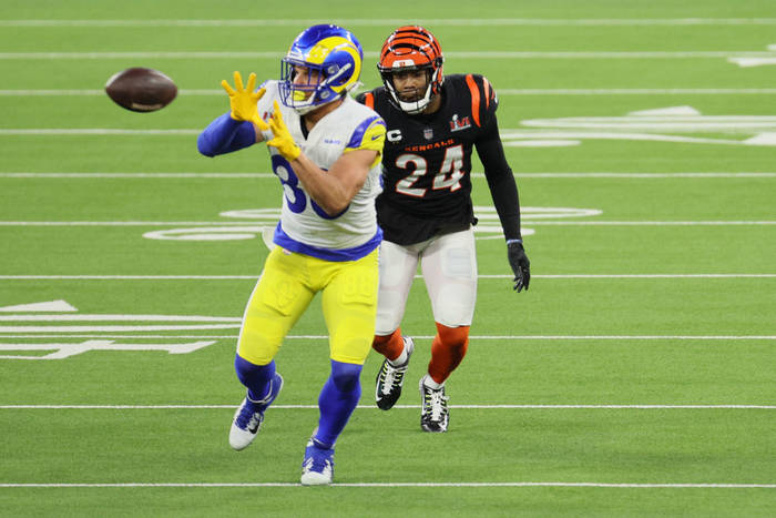 Кадр с матча между Бенгалс и Рэмс