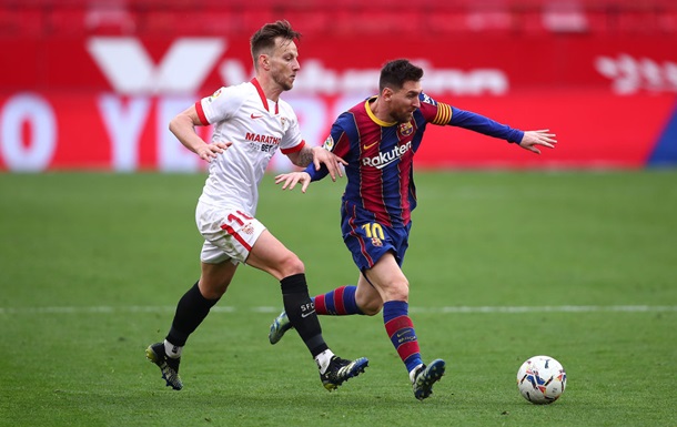 Гол и ассист Месси принес Барселоне победу над Севильей
